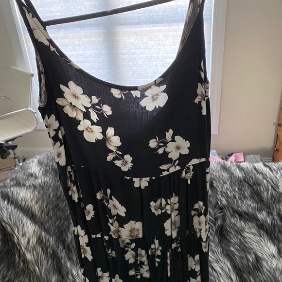 Brandy Melville dress - Picture 2 of 2